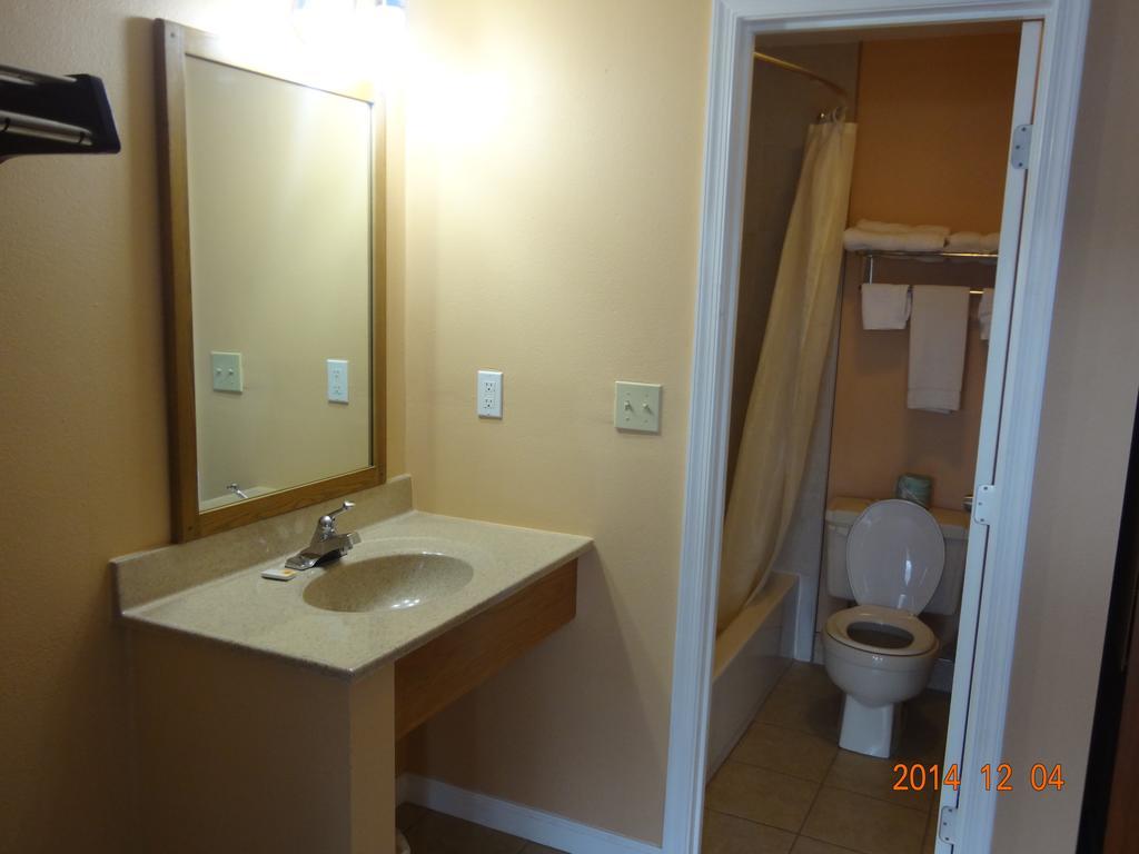 Budget Inn Lynchburg And Bedford Goode Quarto foto